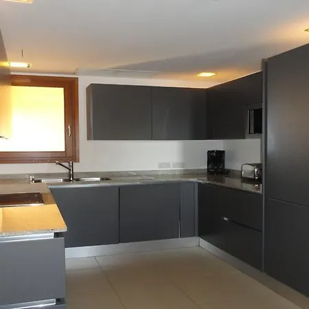 Maisonette Fort Chambray